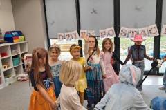 Messenger_creation_505231DB-81B8-4CC6-8F5C-7CD11E9E2A4B