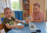 Grupa wtorkowa buduje z LEGO