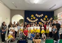 Program artystyczny kl. IIIa z okazji DEN- wystąpienie dla rodziców 
