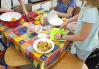 Robimy sałatkę owocową