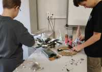 Zajęcia projektowe kl. VIA-ozdoby na kiermasz Bożonarodzeniowy.